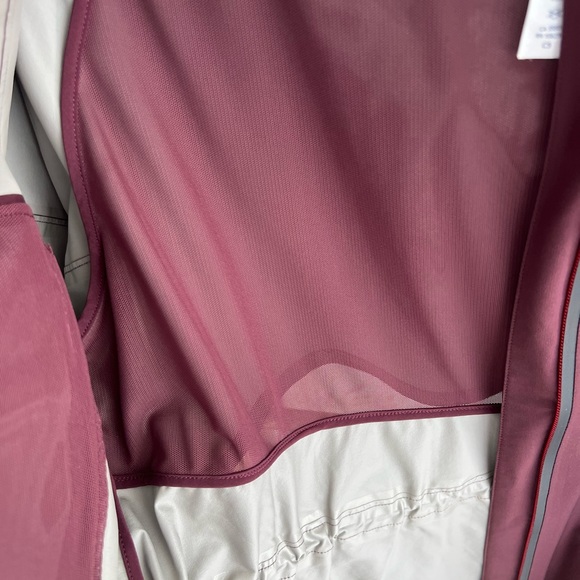 Lululemon Wind Breaker size 6 maroon (branded-see photos) - Picture 6 of 15